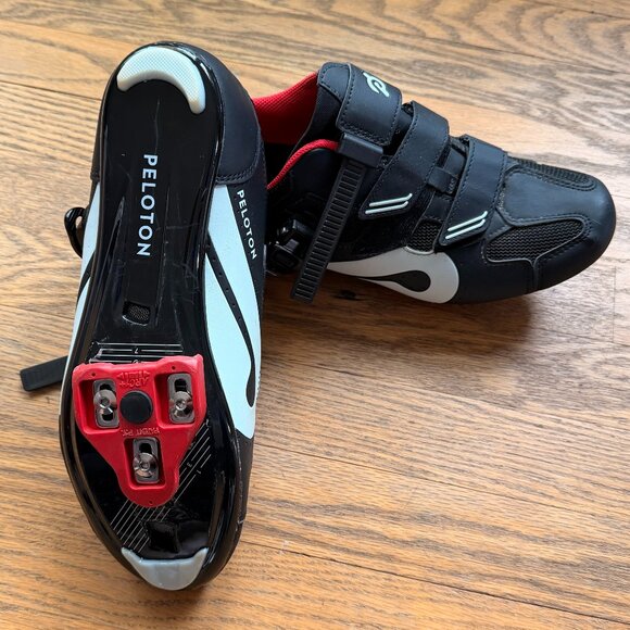 Peloton Shoes Unisex | Black & Red | Size 43 / Men's 10 / Women's 12 | Good Used - Picture 4 of 10